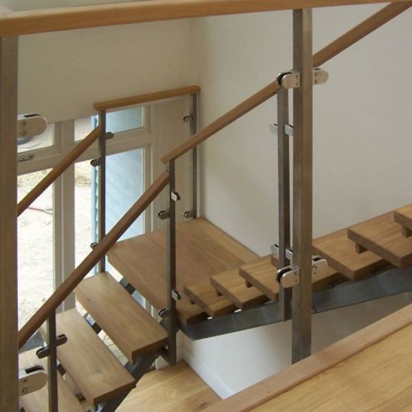 Preston-Parade-Bespoke-staircase.jpg